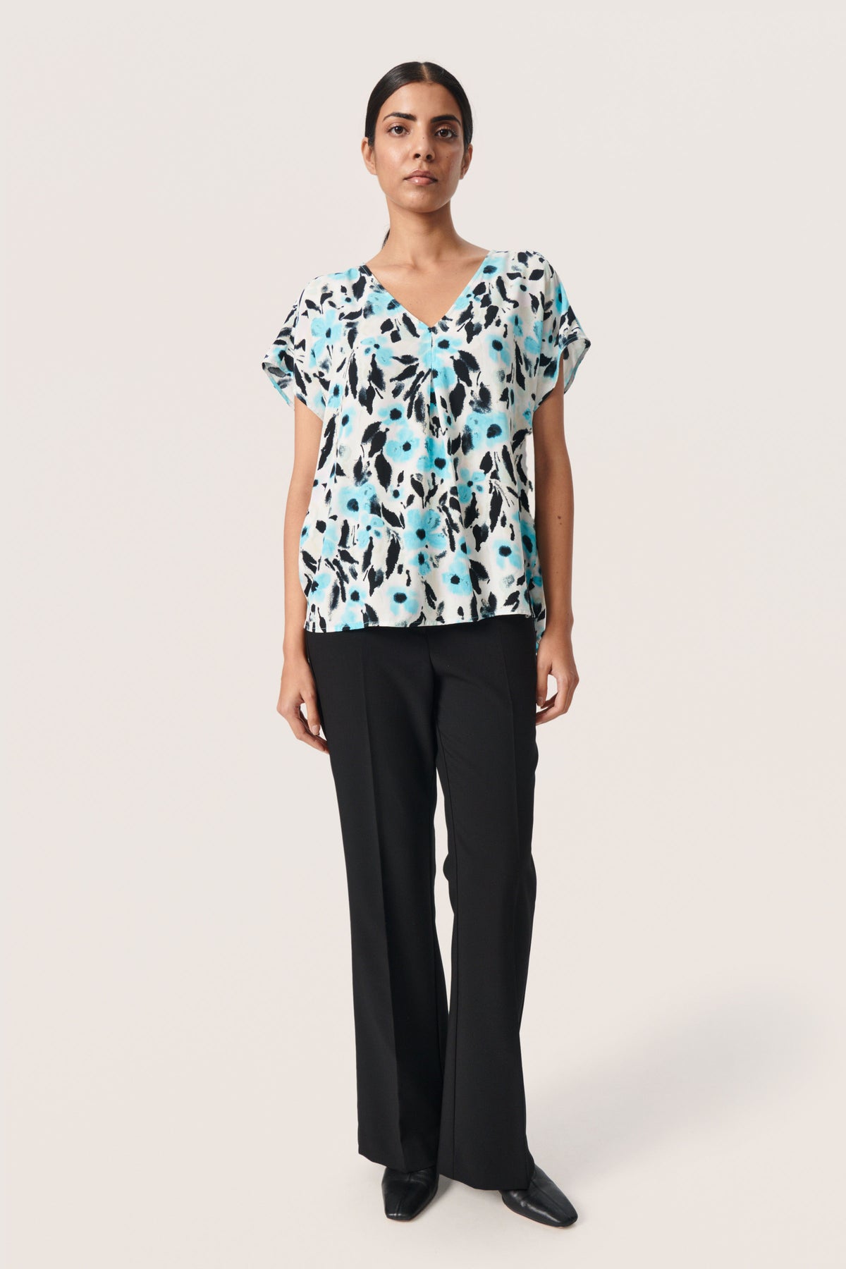 Soaked in Luxury Dusine Marija Seat Jet Flower Print Top,  30407340