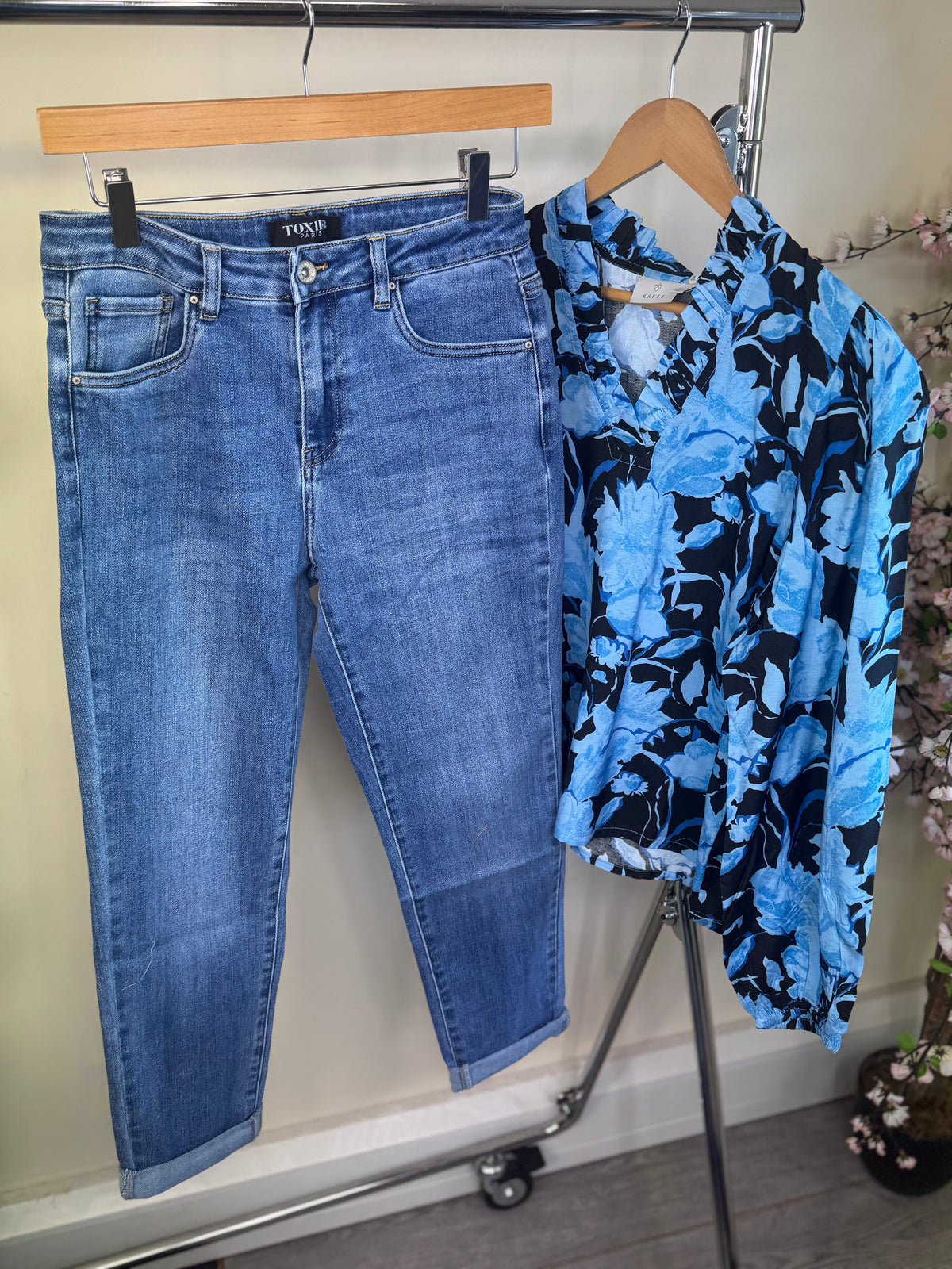 Kaffe Kasasia Blue Flower Print V-Neck Blouse