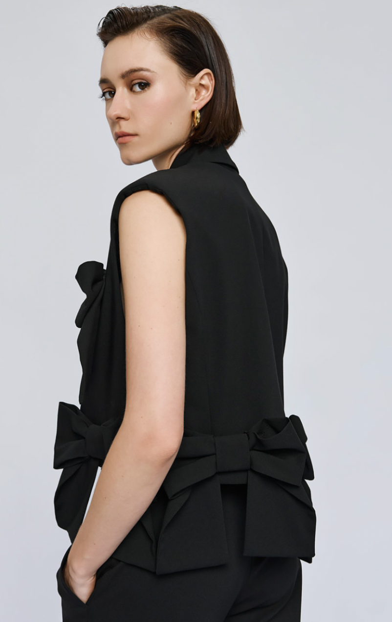 Access Fashion Black Sleeveless Jacket with Bows, 54-1012